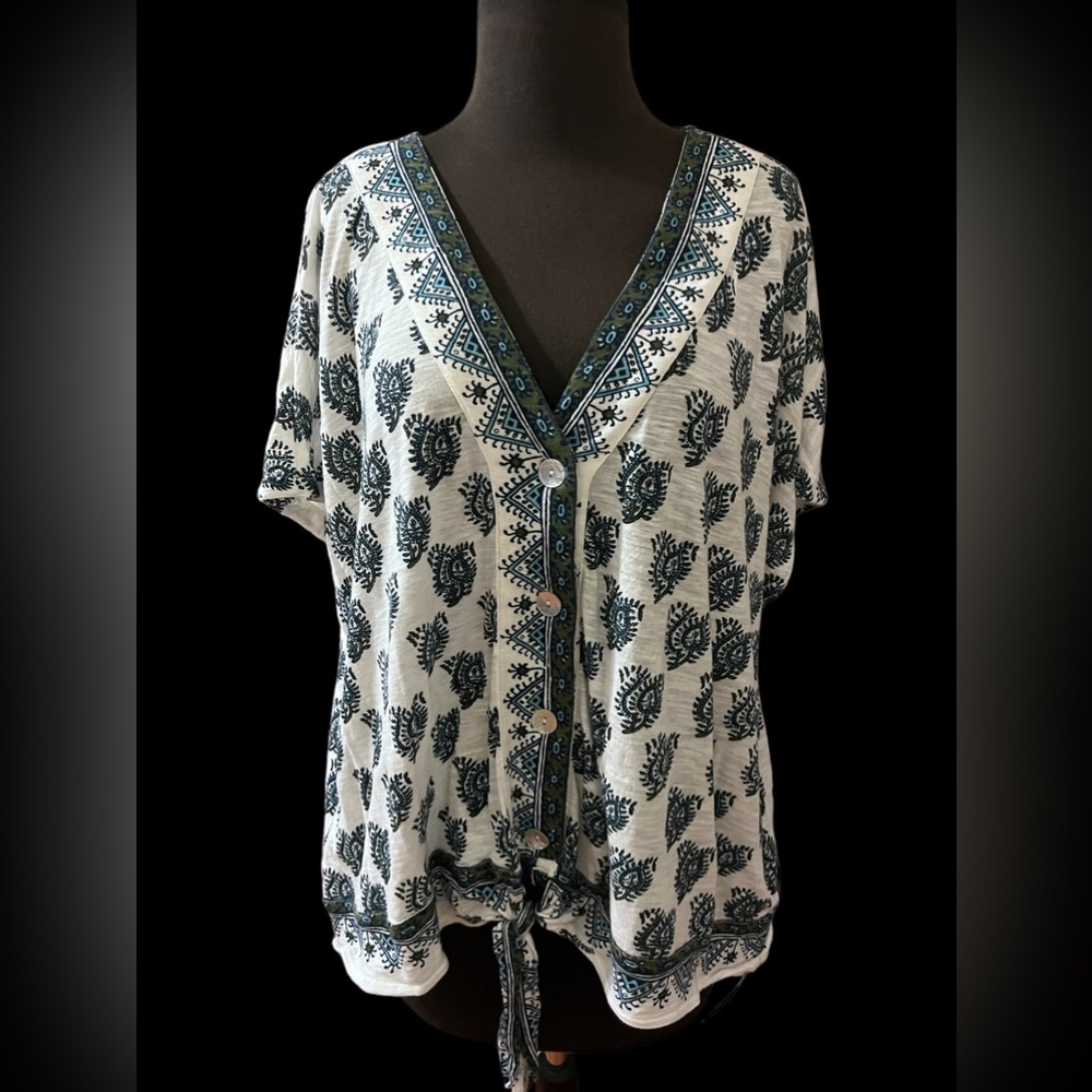 Lucky Brand Print Tshirt Button Tie front size XL
